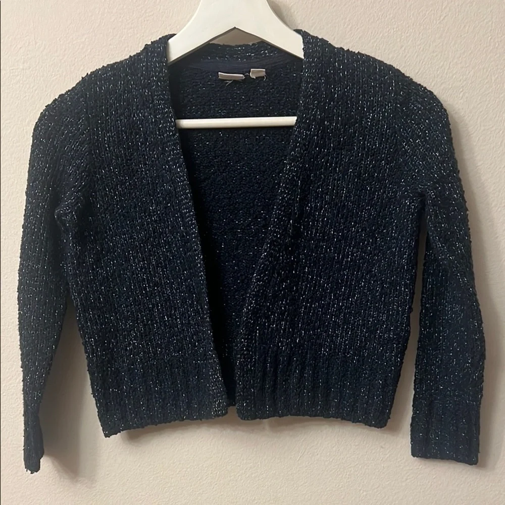 GAP Black Cropped V-Neck Sweater